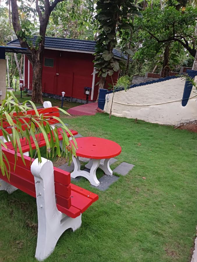 Vip Garden Resort Varkala Exterior photo